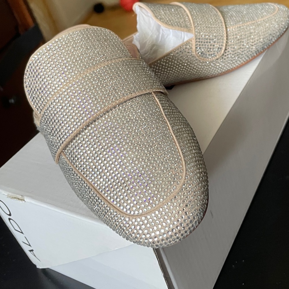 Rhinestone Aldo women’s slip on